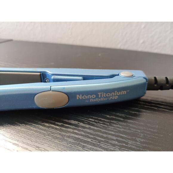 BaBylissPRO Nano Titanium Mini Straightening Iron - Picture 1 of 5